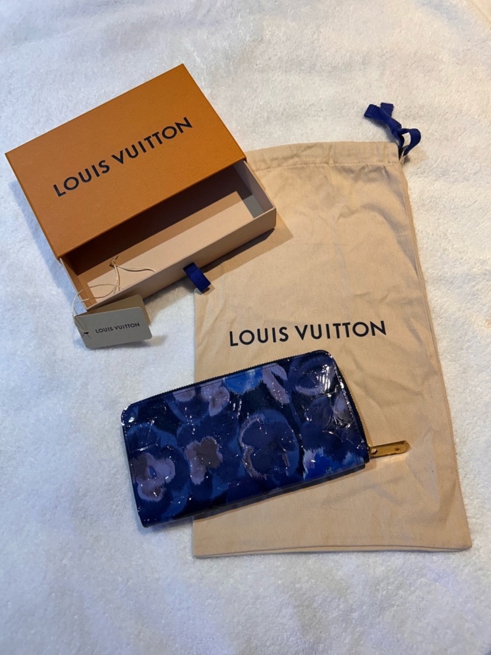 Louis Vuitton Blue Floral Vernis Zip Wallet with Gold Hardware